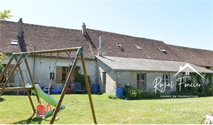 maison-villa à la vente -   37160  DESCARTES, surface 197 m2 vente maison-villa - APR582826